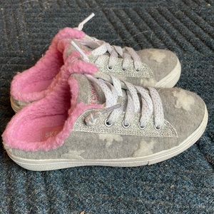 Sketchers Los Angeles slip on shoes